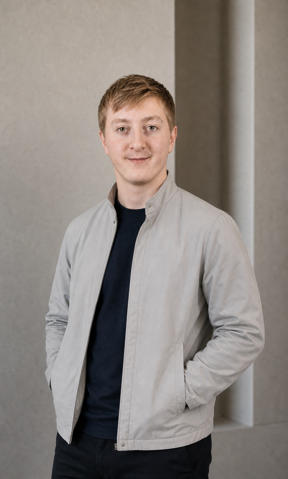 Moritz Zinecker in an architectural setting